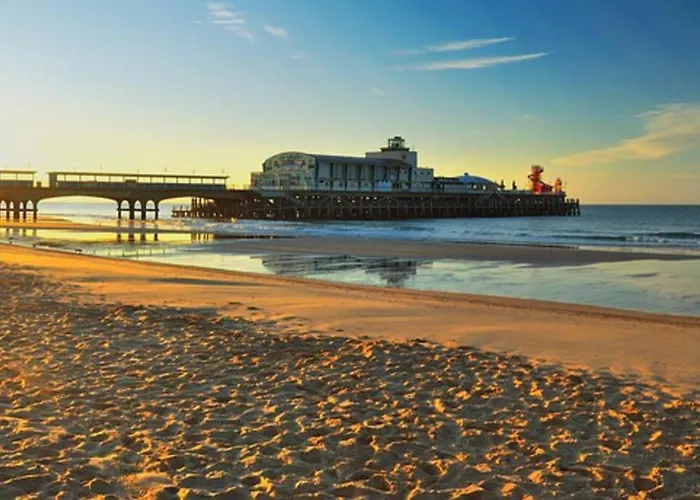 Beach Haven - Free Parking - Luxury 2 Bedroom 2 Bathroom Town Centre By Coastline Retreats